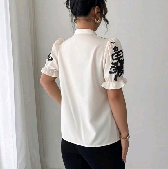 Elegant Vacation Style Printed Notched Neck Puff Sleeve Blouse - Picture 2 of 4